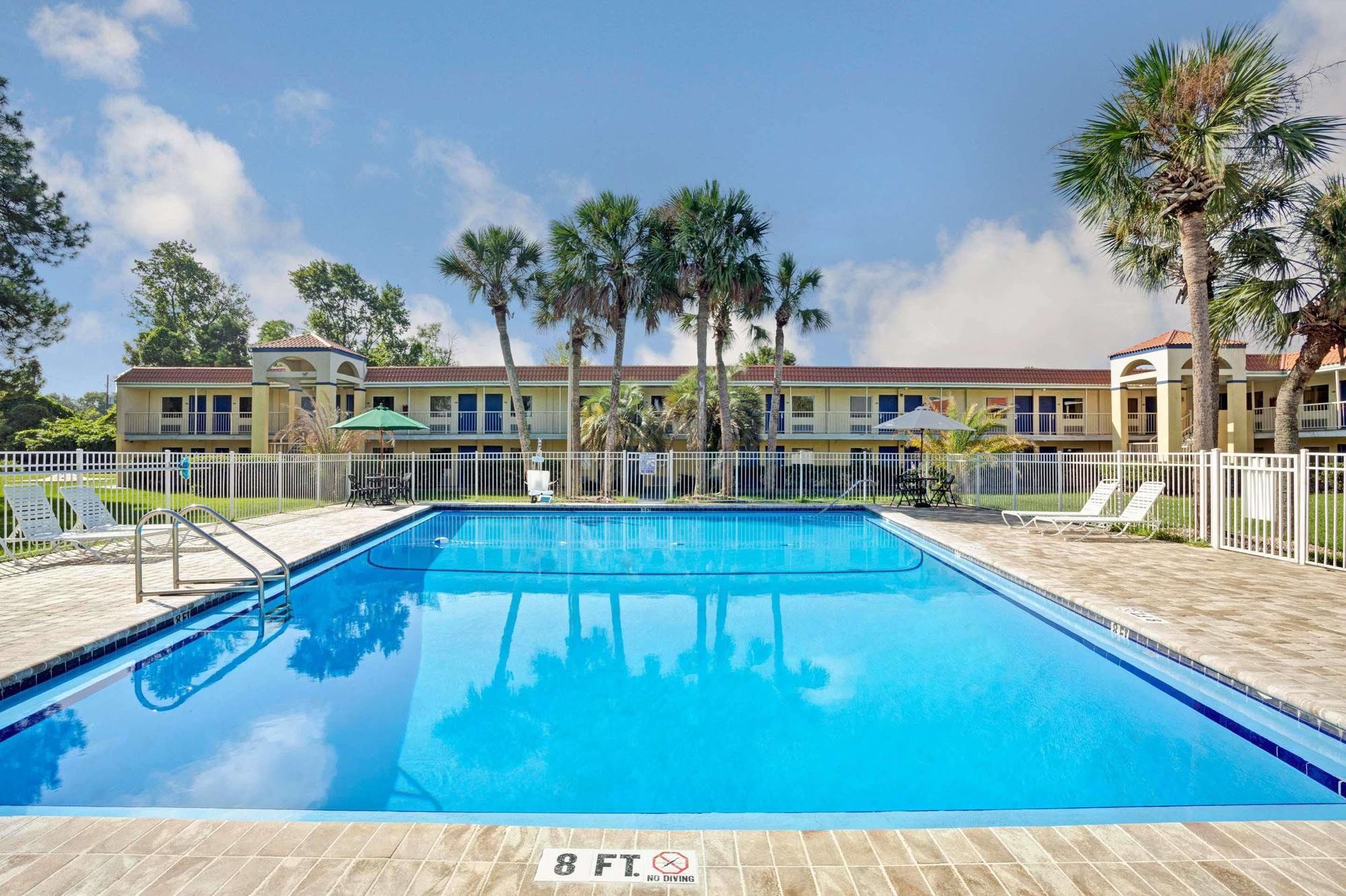 Days Inn By Wyndham Jacksonville South Memorial Hospital المظهر الخارجي الصورة
