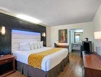 Days Inn By Wyndham Jacksonville South Memorial Hospital المظهر الخارجي الصورة